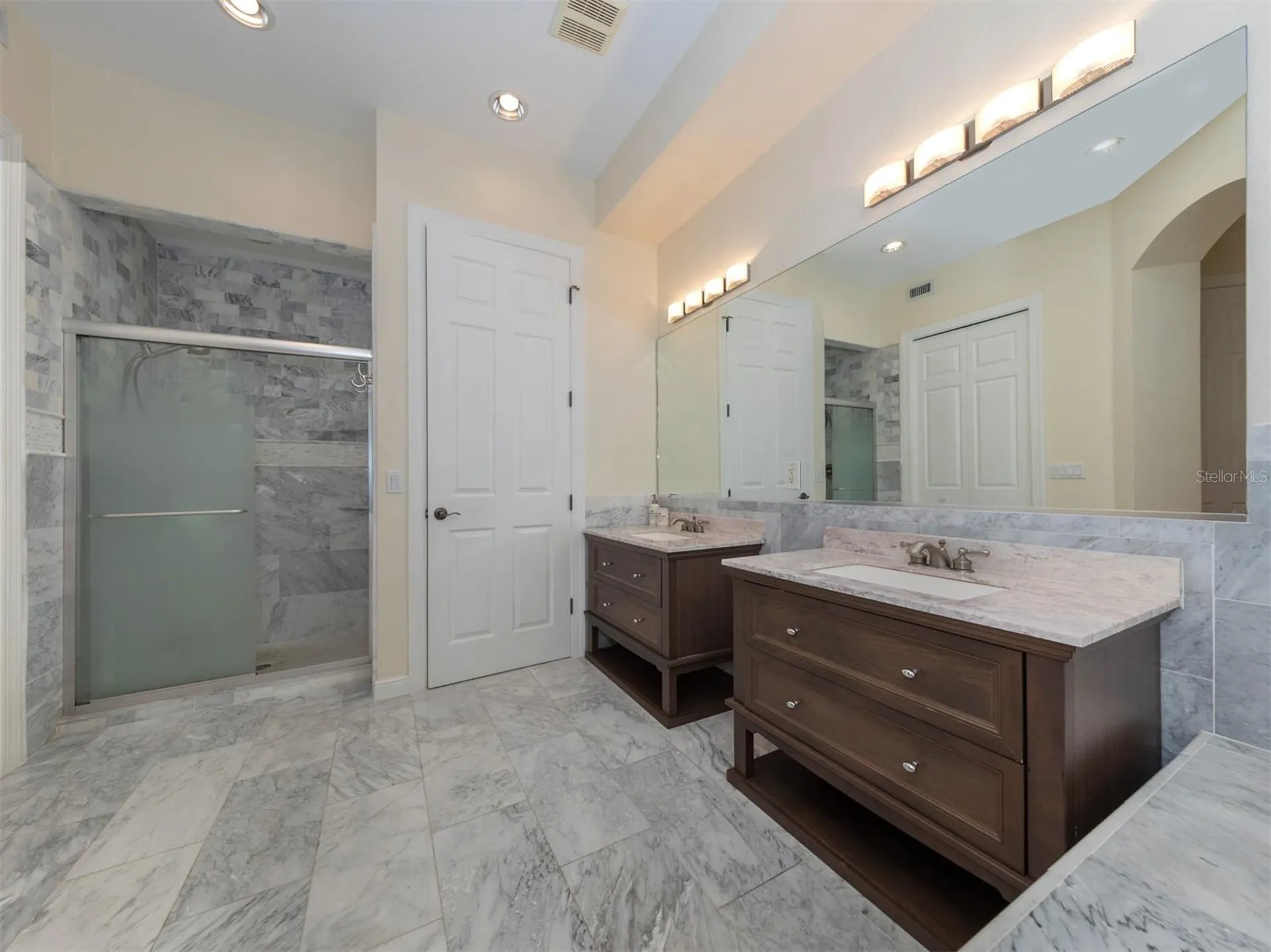 5531 46th Court W Bradenton FL 34210