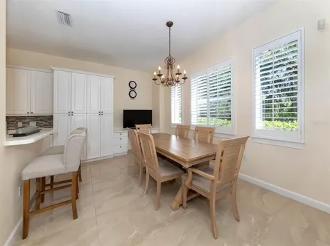 5531 46th Court W Bradenton FL 34210