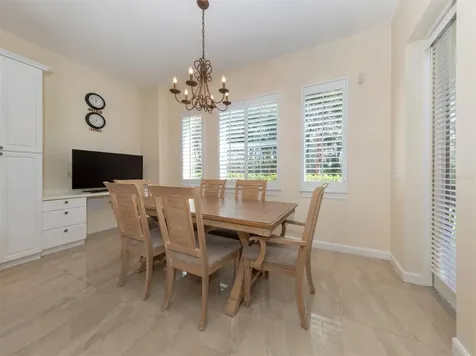 5531 46th Court W Bradenton FL 34210