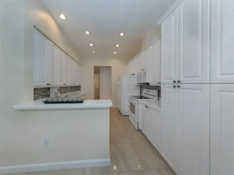 5531 46th Court W Bradenton FL 34210