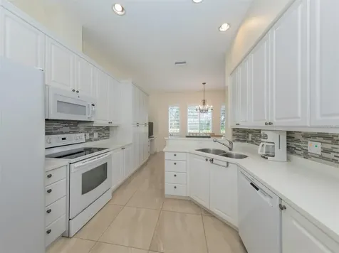 5531 46th Court W Bradenton FL 34210