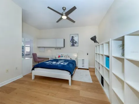 5531 46th Court W Bradenton FL 34210