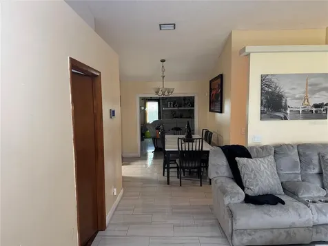1410 Monitor Avenue Orlando FL 32818