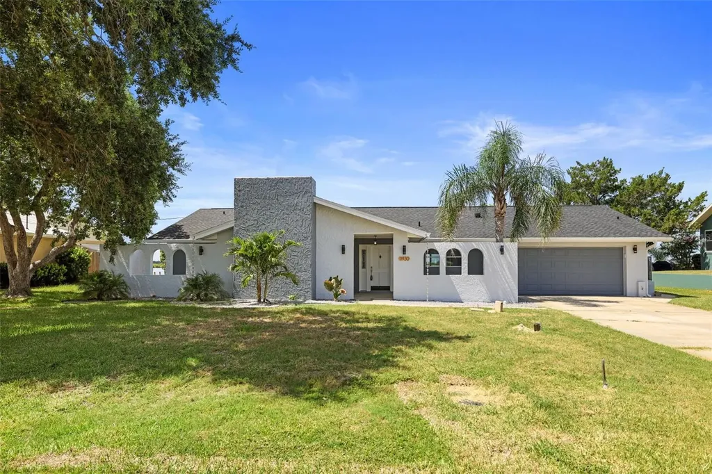 11930 W Bayshore Drive Crystal River FL 34429