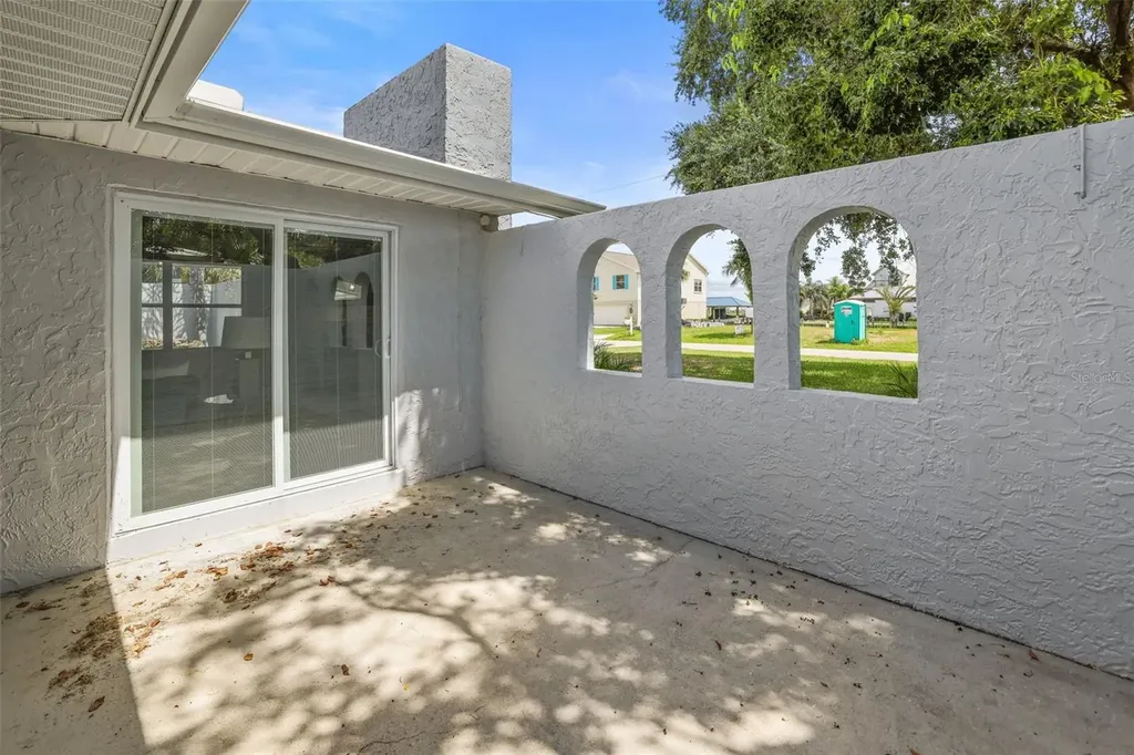 11930 W Bayshore Drive Crystal River FL 34429
