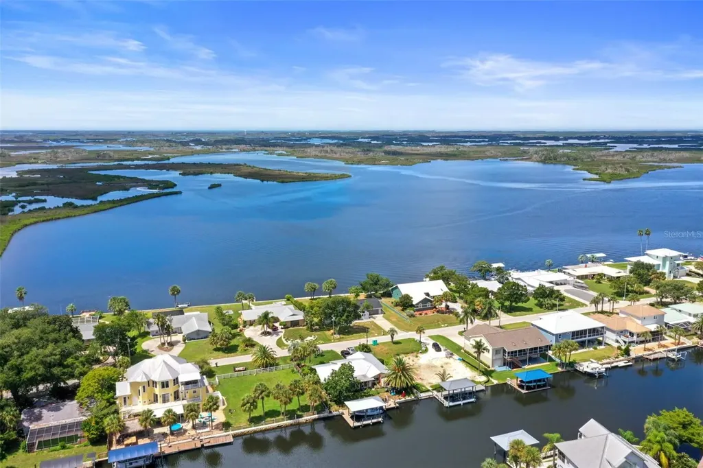 11930 W Bayshore Drive Crystal River FL 34429