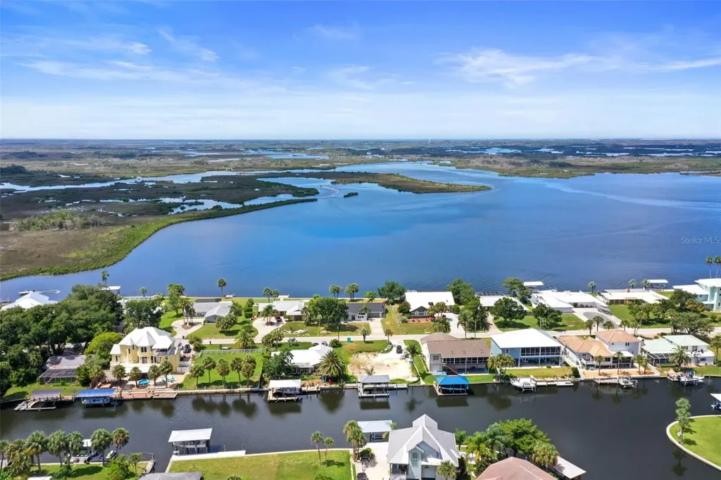 11930 W Bayshore Drive Crystal River FL 34429