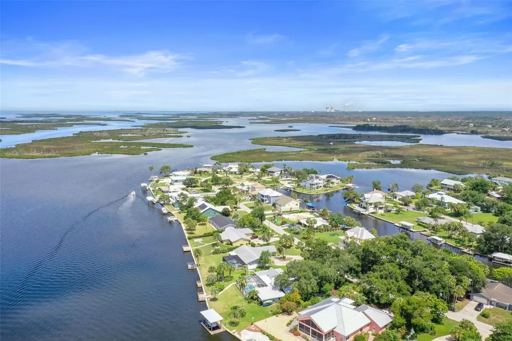 11930 W Bayshore Drive Crystal River FL 34429