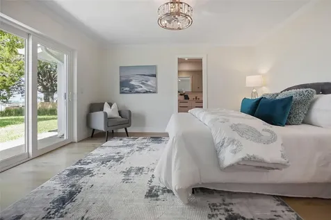 11930 W Bayshore Drive Crystal River FL 34429