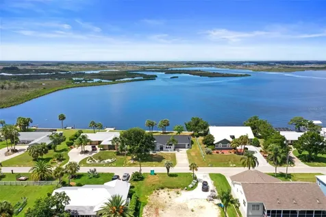 11930 W Bayshore Drive Crystal River FL 34429