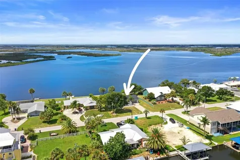 11930 W Bayshore Drive Crystal River FL 34429