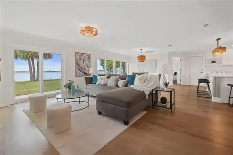 11930 W Bayshore Drive Crystal River FL 34429