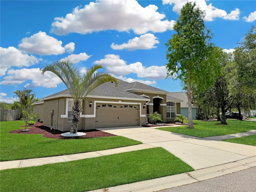 6817 Cromwell Garden Drive Apollo Beach FL 33572