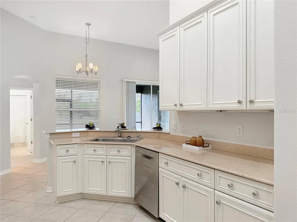 6817 Cromwell Garden Drive Apollo Beach FL 33572