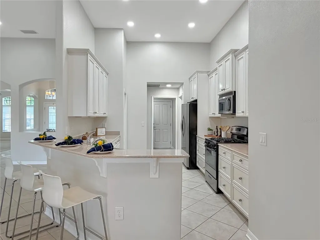 6817 Cromwell Garden Drive Apollo Beach FL 33572