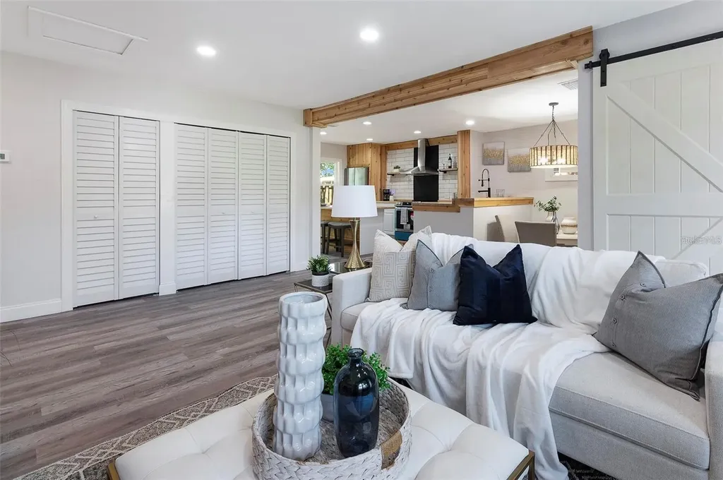 4629 26th Avenue S St Petersburg FL 33711