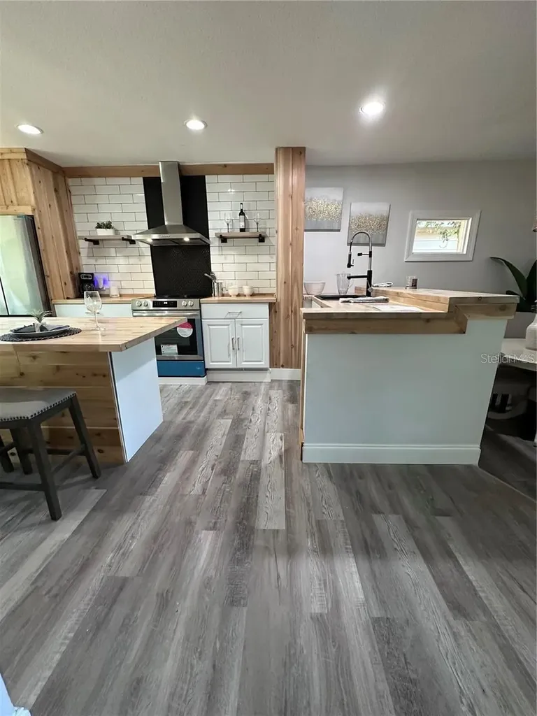 4629 26th Avenue S St Petersburg FL 33711
