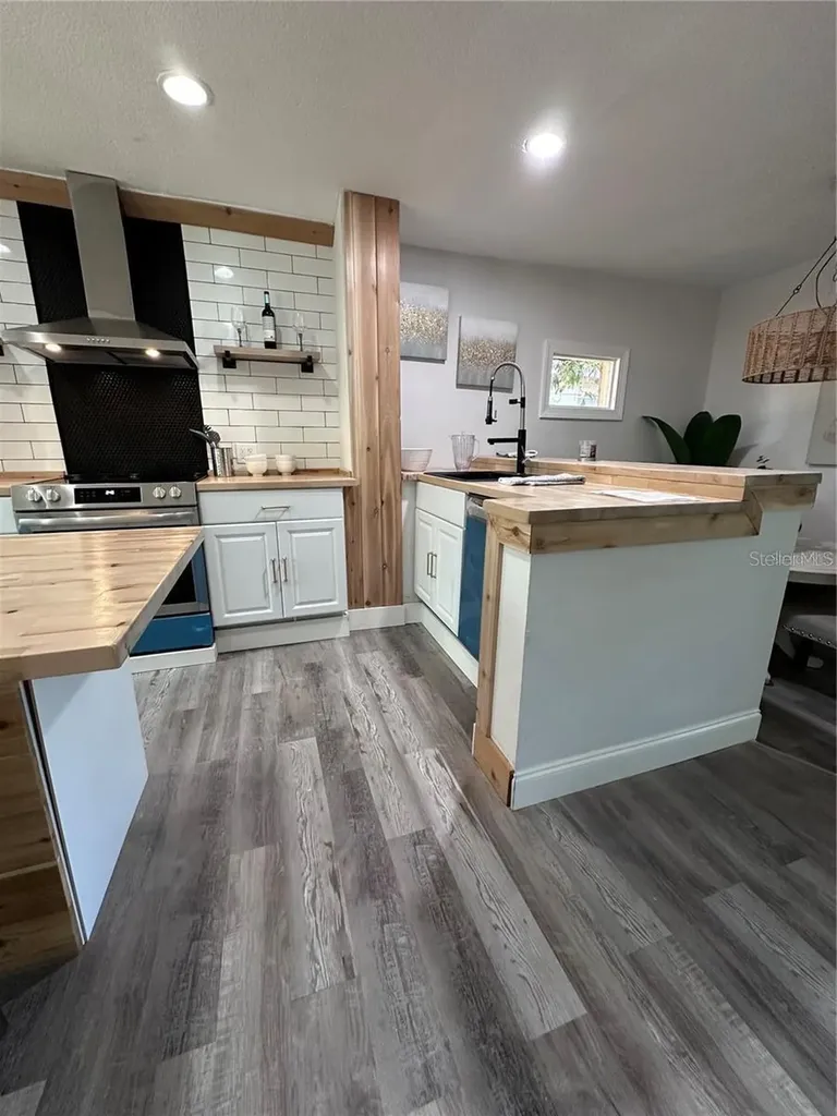 4629 26th Avenue S St Petersburg FL 33711