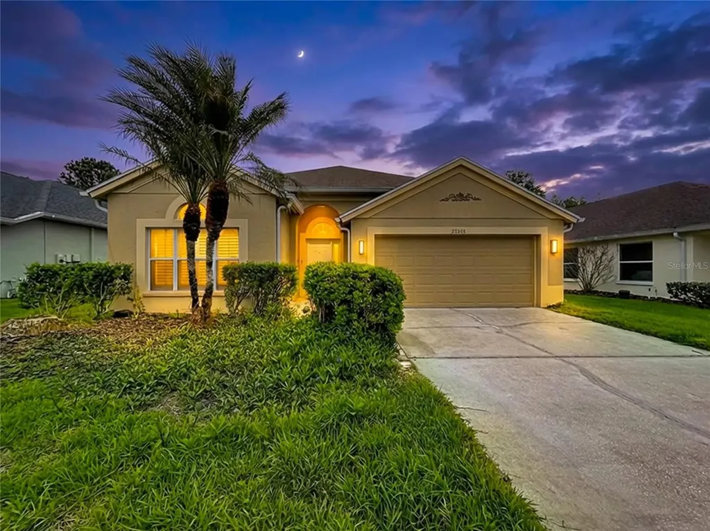 27509 Edenfield Drive Wesley Chapel FL 33544