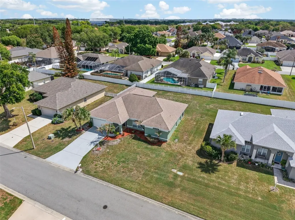 131 Ruby Lake Drive Winter Haven FL 33884