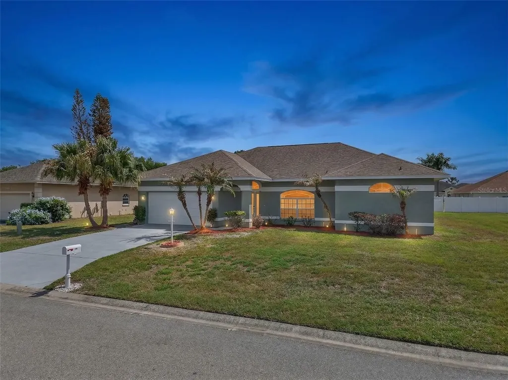131 Ruby Lake Drive Winter Haven FL 33884