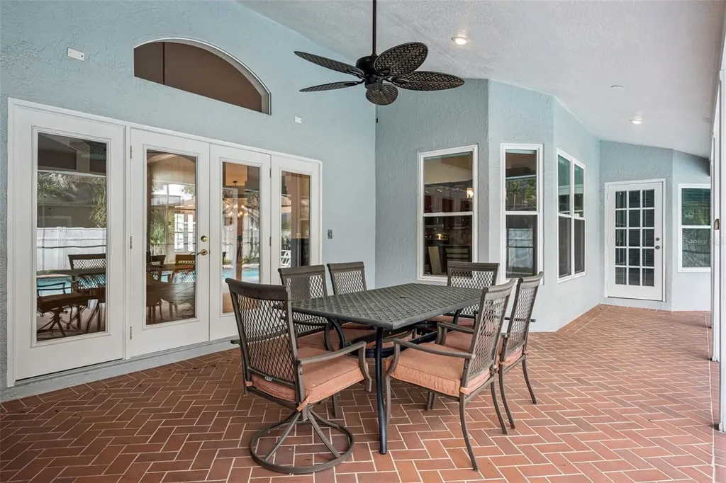 8045 Landgrove Court Orlando FL 32819