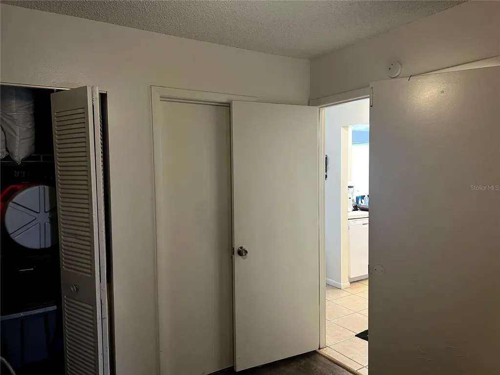 4400 White Pine Avenue Orlando FL 32811