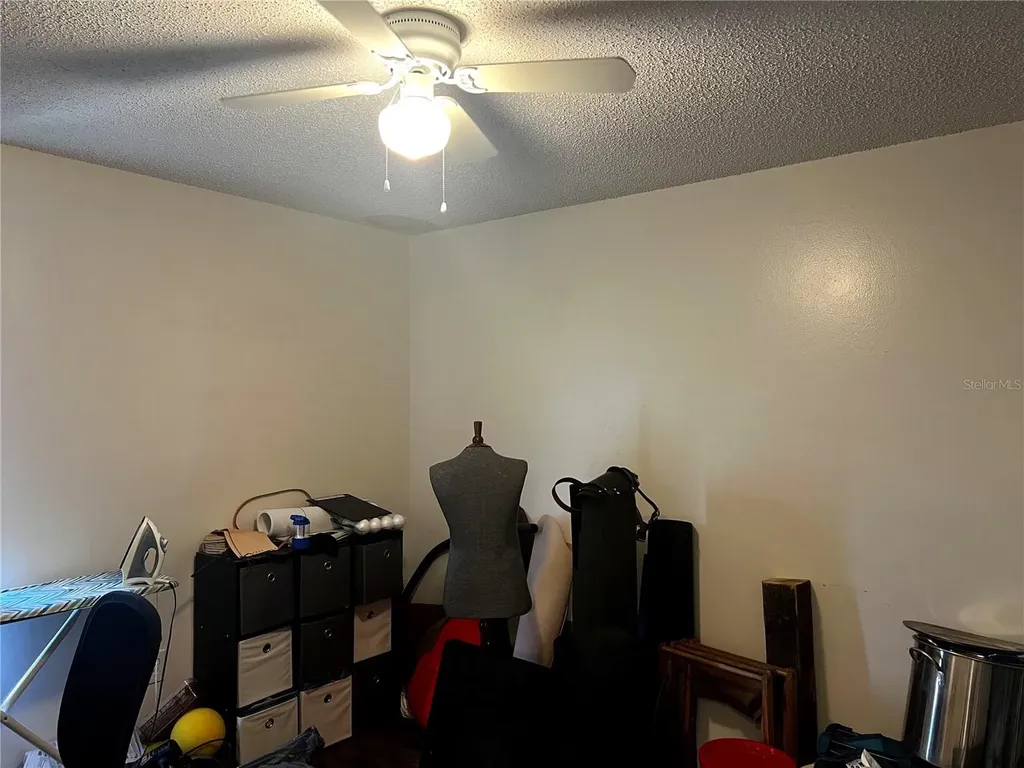 4400 White Pine Avenue Orlando FL 32811