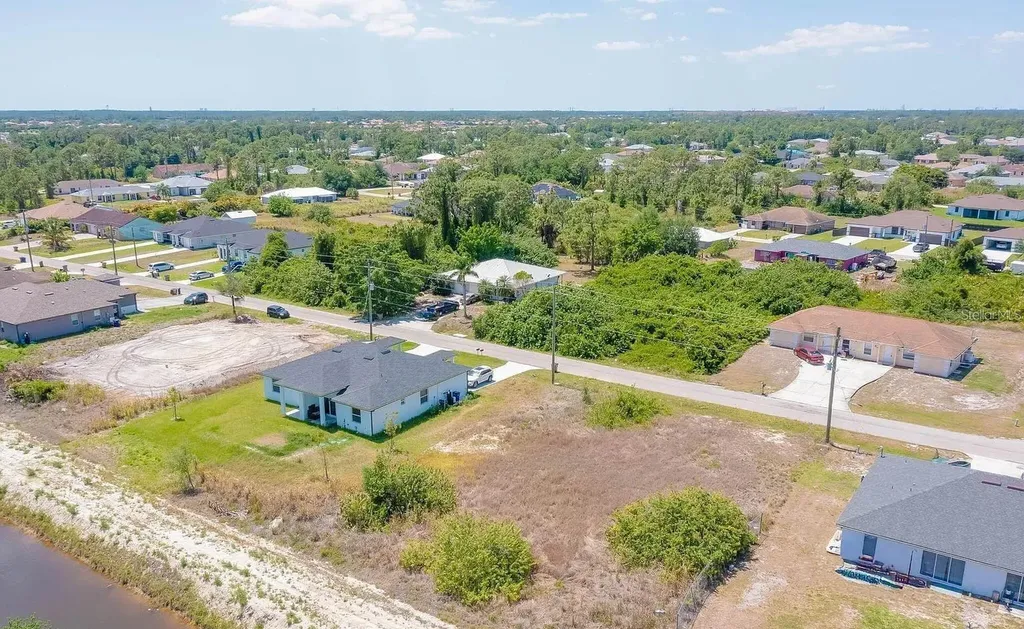 2405/2407 Ansel Avenue S Lehigh Acres FL 33973