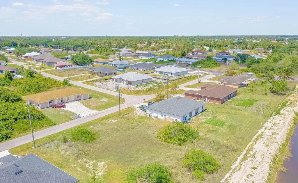 2405/2407 Ansel Avenue S Lehigh Acres FL 33973