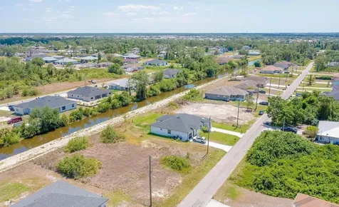 2405/2407 Ansel Avenue S Lehigh Acres FL 33973