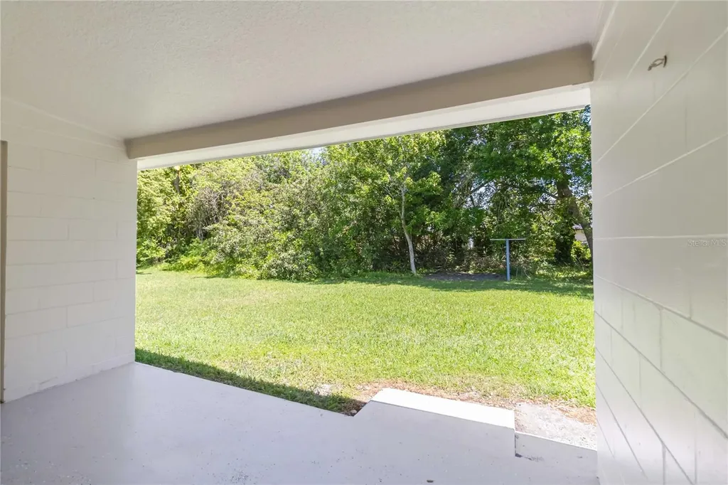 217 Montana Avenue St Cloud FL 34769