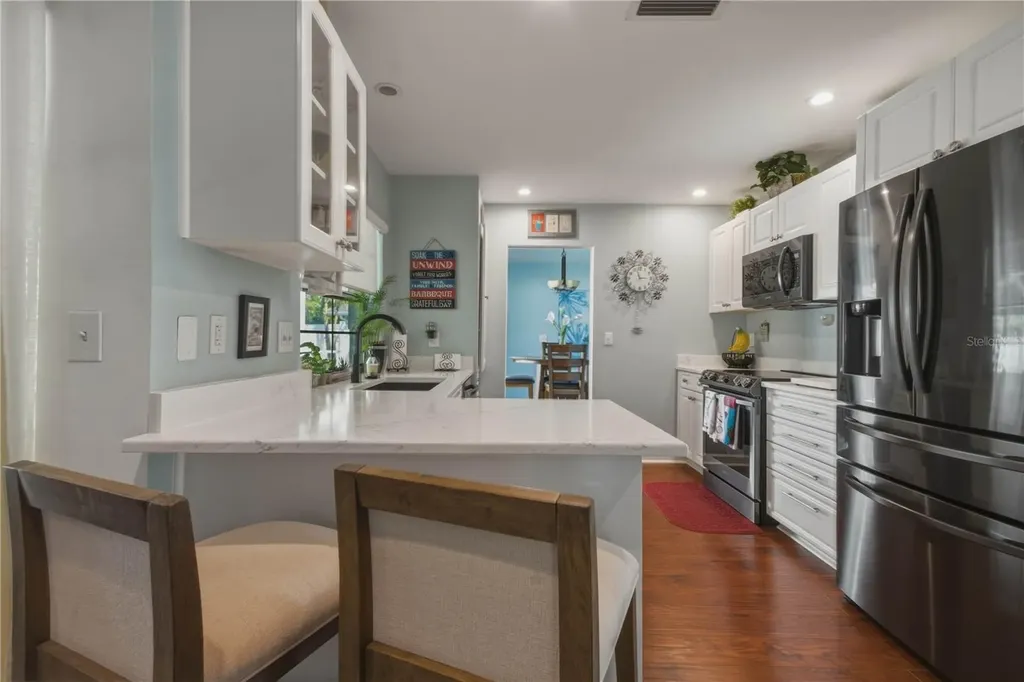 2990 Meadow Oak Drive N Clearwater FL 33761