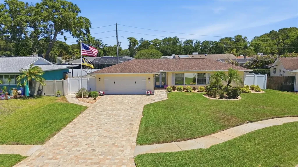 2990 Meadow Oak Drive N Clearwater FL 33761