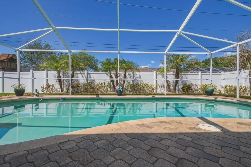 2990 Meadow Oak Drive N Clearwater FL 33761