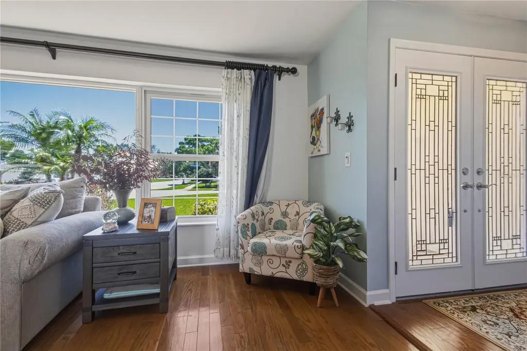 2990 Meadow Oak Drive N Clearwater FL 33761