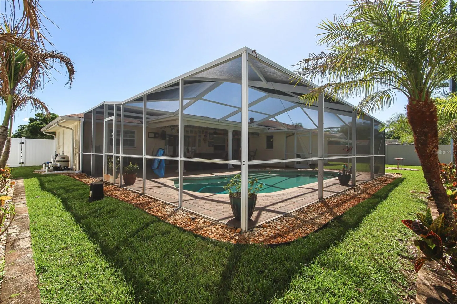 2990 Meadow Oak Drive N Clearwater FL 33761