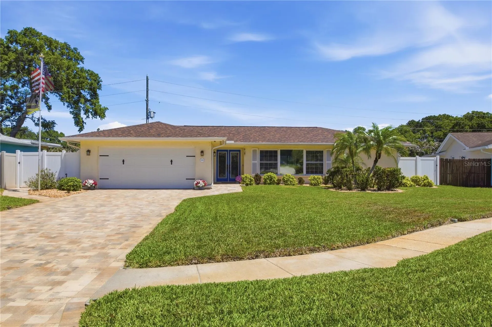 2990 Meadow Oak Drive N Clearwater FL 33761