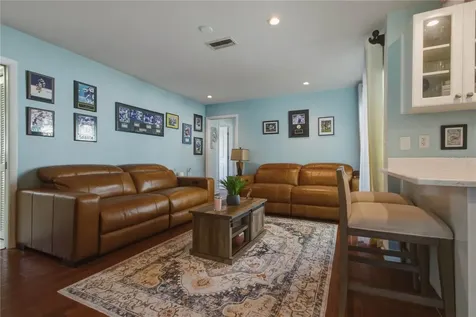 2990 Meadow Oak Drive N Clearwater FL 33761