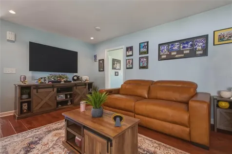 2990 Meadow Oak Drive N Clearwater FL 33761