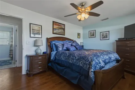 2990 Meadow Oak Drive N Clearwater FL 33761