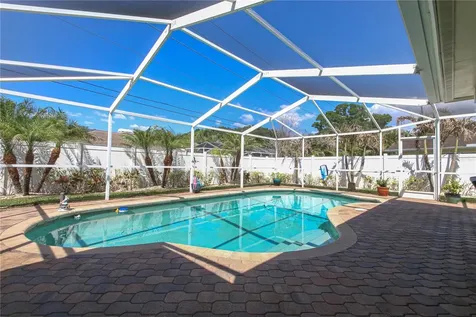 2990 Meadow Oak Drive N Clearwater FL 33761