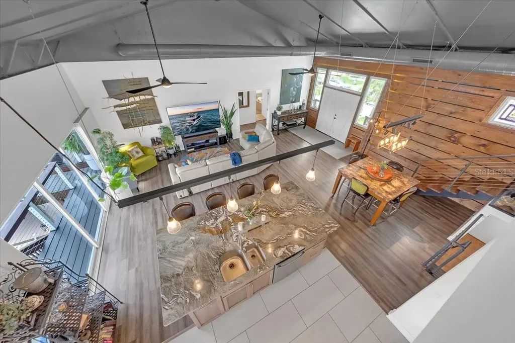 8813 S Lagoon Street Tampa FL 33615