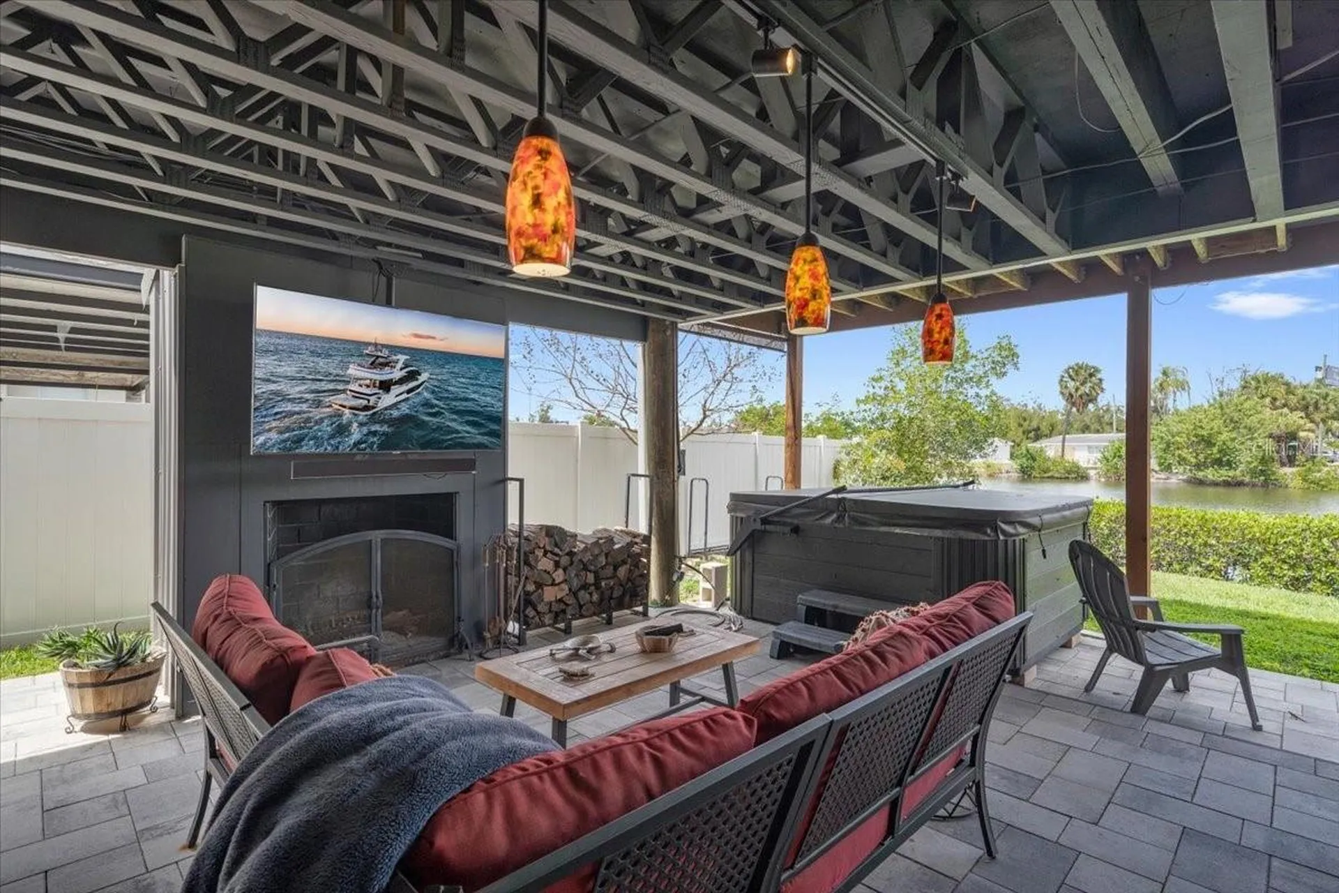8813 S Lagoon Street Tampa FL 33615