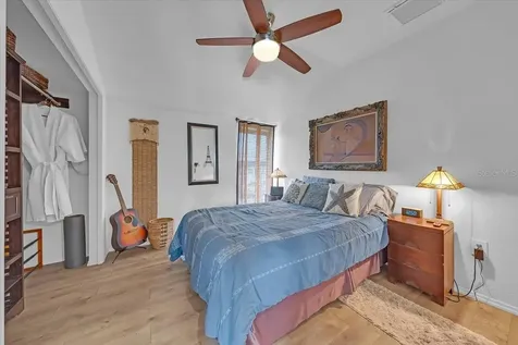 8813 S Lagoon Street Tampa FL 33615