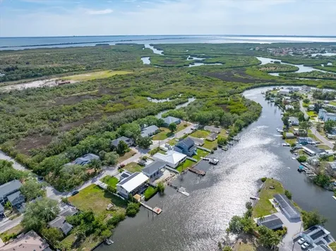 8813 S Lagoon Street Tampa FL 33615
