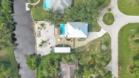 9470 Colony Drive North Fort Myers FL 33917