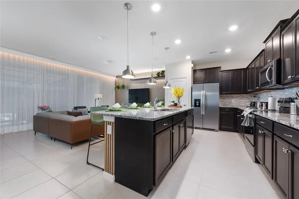 4322 Lana Avenue Davenport FL 33897