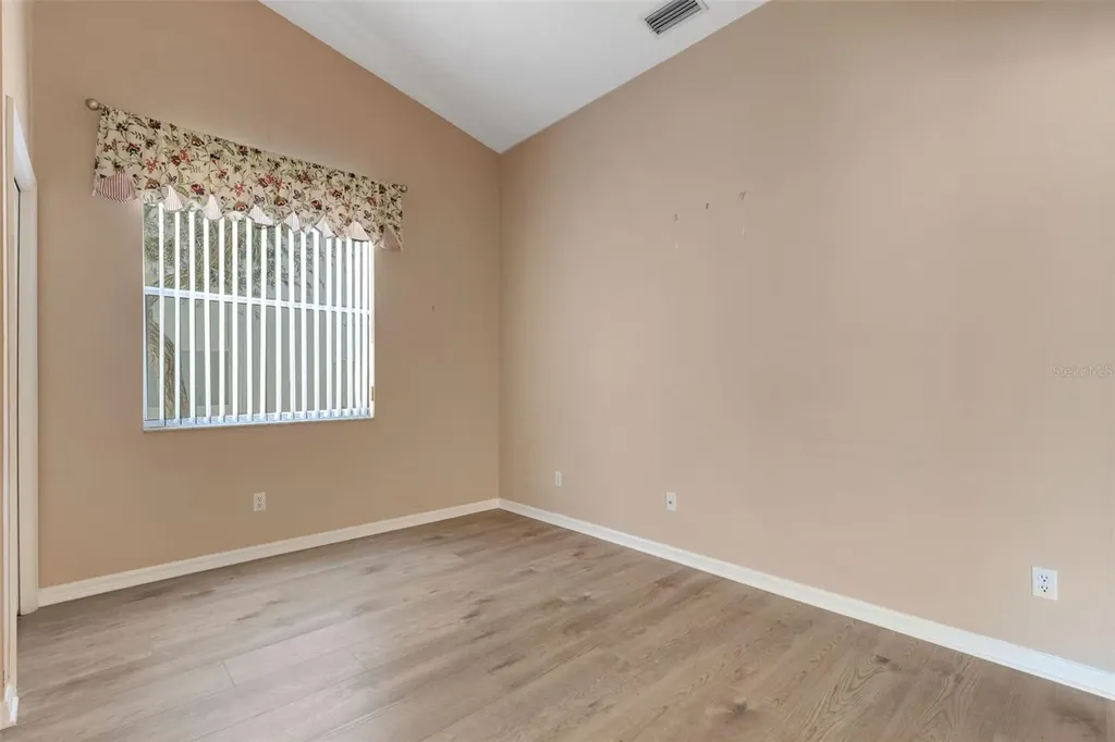 8976 Whitemarsh Avenue Sarasota FL 34238