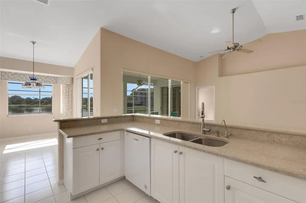 8976 Whitemarsh Avenue Sarasota FL 34238